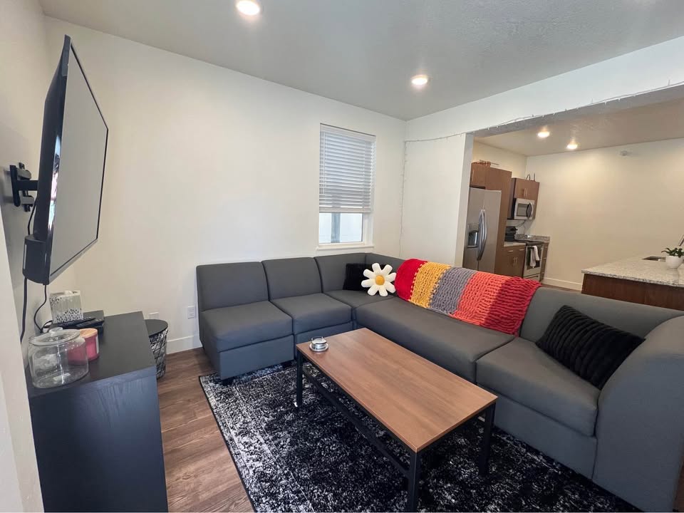 Bruno's Alpine Apartments photo 3